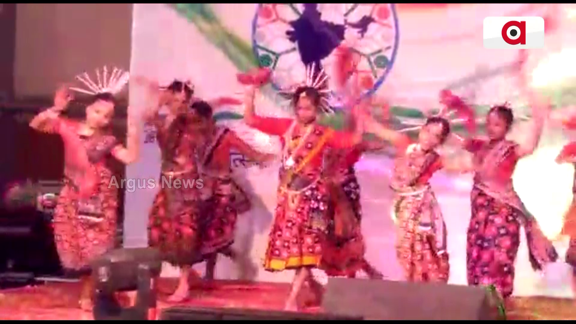 ସମ୍ବଲପୁରୀ ନୃତ୍ୟରେ ଝୁମିଲା ସୁରତ