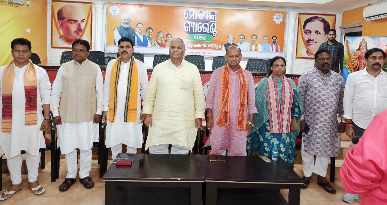 ଇଂରେଜ ଶାସନ, କୁସଂସ୍କାର, ଅନ୍ଧବିଶ୍ୱାସ ଓ କ୍ରୀତଦାସ ପ୍ରଥା ବିରୁଦ୍ଧରେ ଲଢ଼ୁଥିଲେ: ମନମୋହନ ସାମଲ