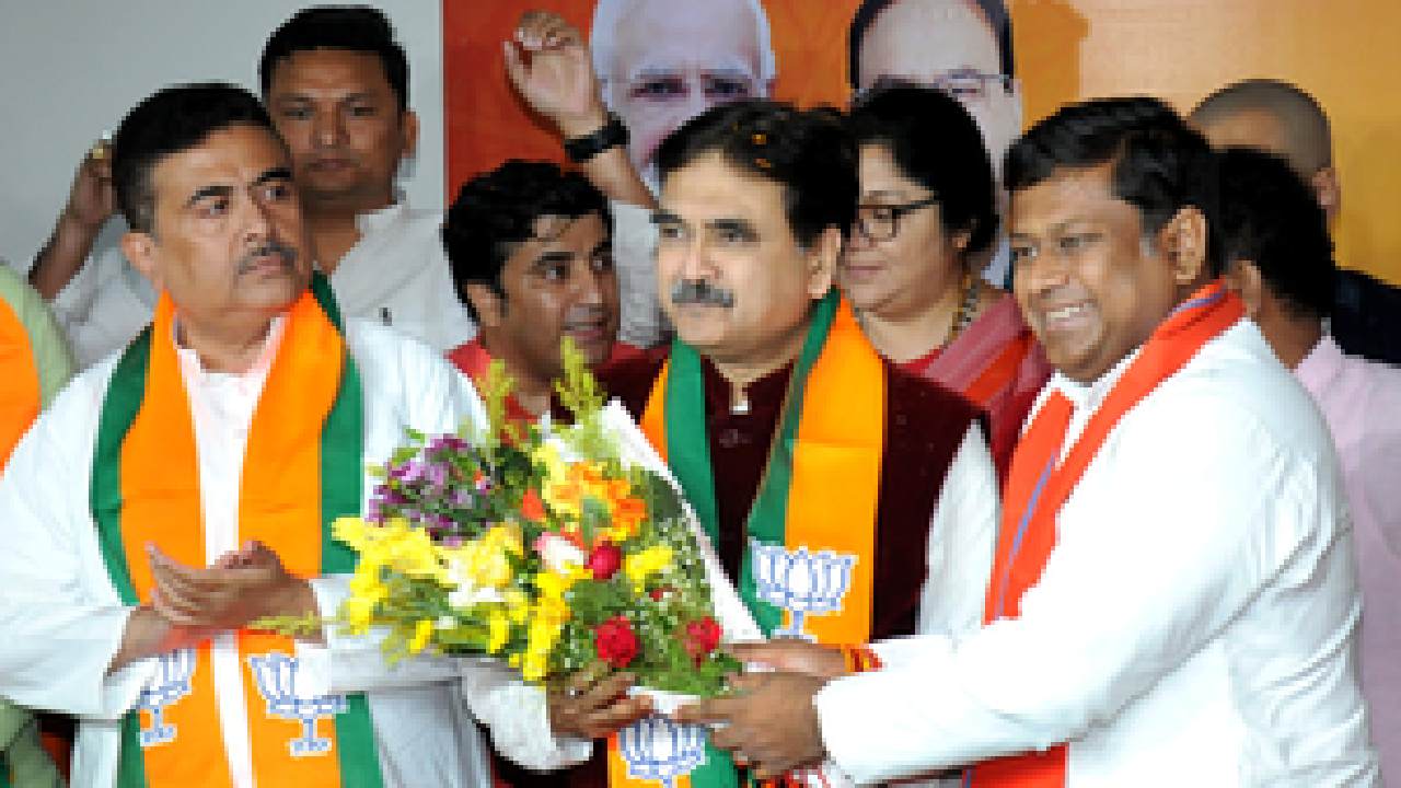 Will fight tooth and nail against corrupt Bengal govt, says former judge after joining BJP