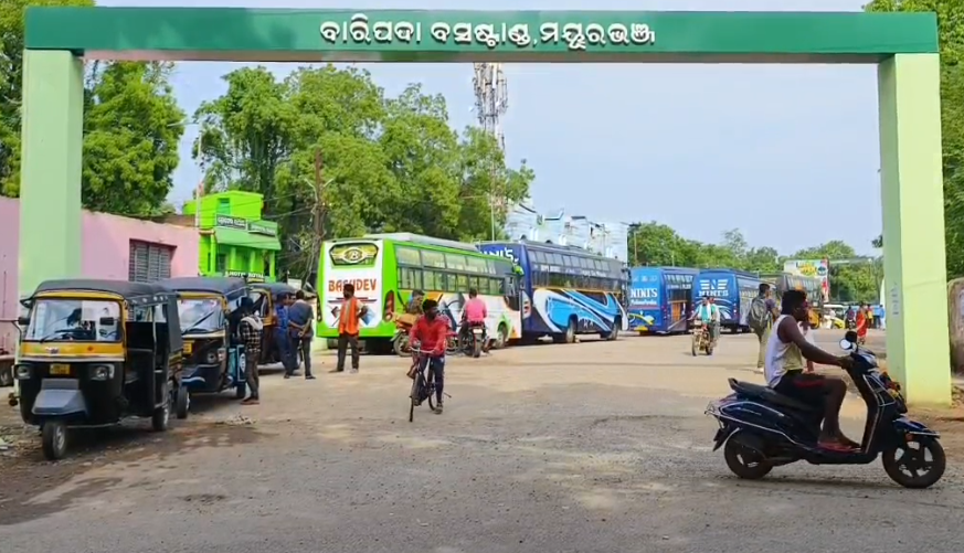 Bus Services Disrupted After A Bloody Clash In Baripada; Commuters Face Difficulties