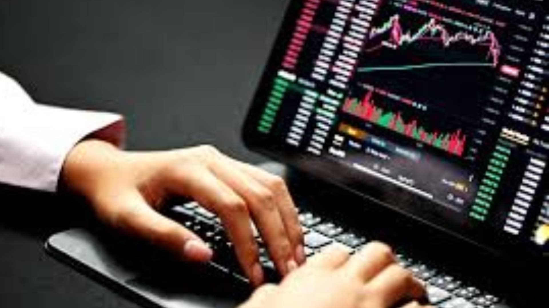 Stock Market Faces Sharp Decline: Sensex, Nifty Open In Red Territory