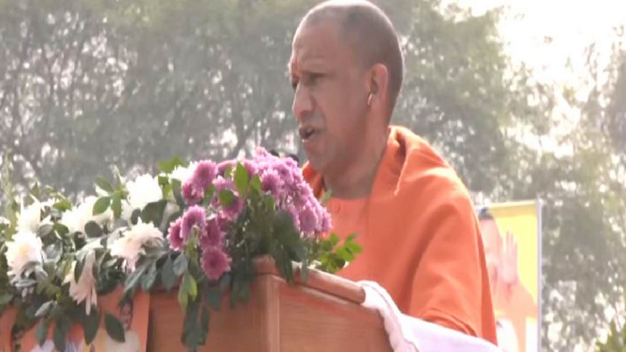 Yogi, Nadda Attends Women's Marathon At Lucknow