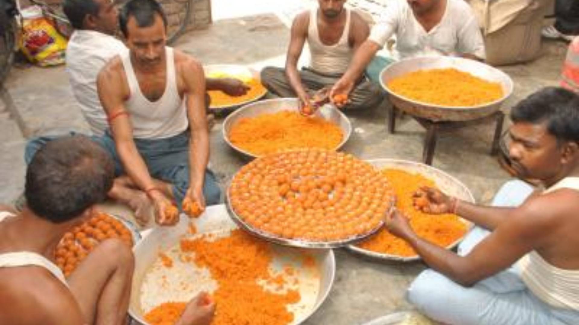 8 Lakh Laddoos From Kashi Vishwanath, Mahakal Temples To Be Distributed On Jan 22