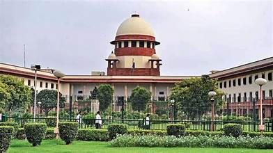 SC Grants Extension, Asks Maha Speaker To Decide Defection Pleas In Shiv Sena Split By Jan 10