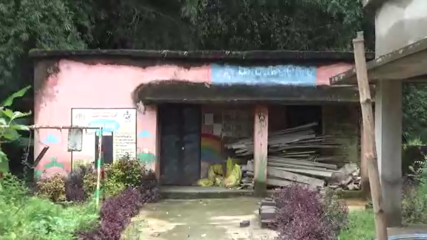 ନିଜସ୍ୱ ଅଙ୍ଗନବାଡି କେନ୍ଦ୍ରରେ ପଡିଛି ତାଲା