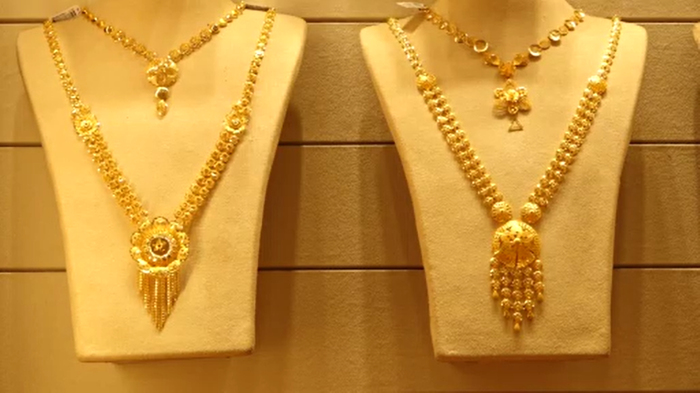 ବଢ଼ି ଚାଲିଛି ସୁନା ଦର