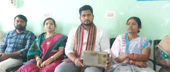 ବାଜପେୟୀ ଙ୍କ ଜନ୍ମ ବାର୍ଷିକୀରେ ବିଧାୟକ ବାଣ୍ଟିଲେ ରୋଗୀଙ୍କୁ ଫଳ ମୂଳ