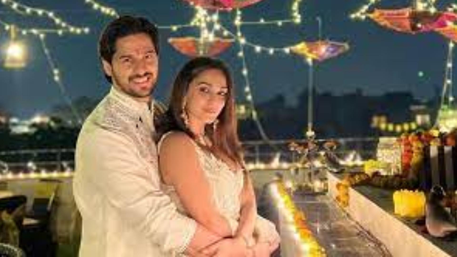 Sidra's First Marriage Anniversary, Sid Calls Kiara As ‘Best Partner On This Crazy Ride'