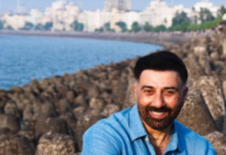 One Should Always Smile, Says Sunny Deol In New Pic