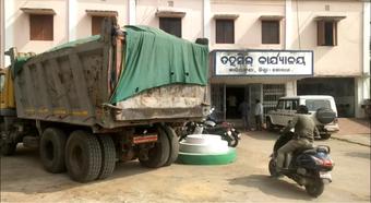 Balipatana Tehsildar injured in sand mafias’ attack
