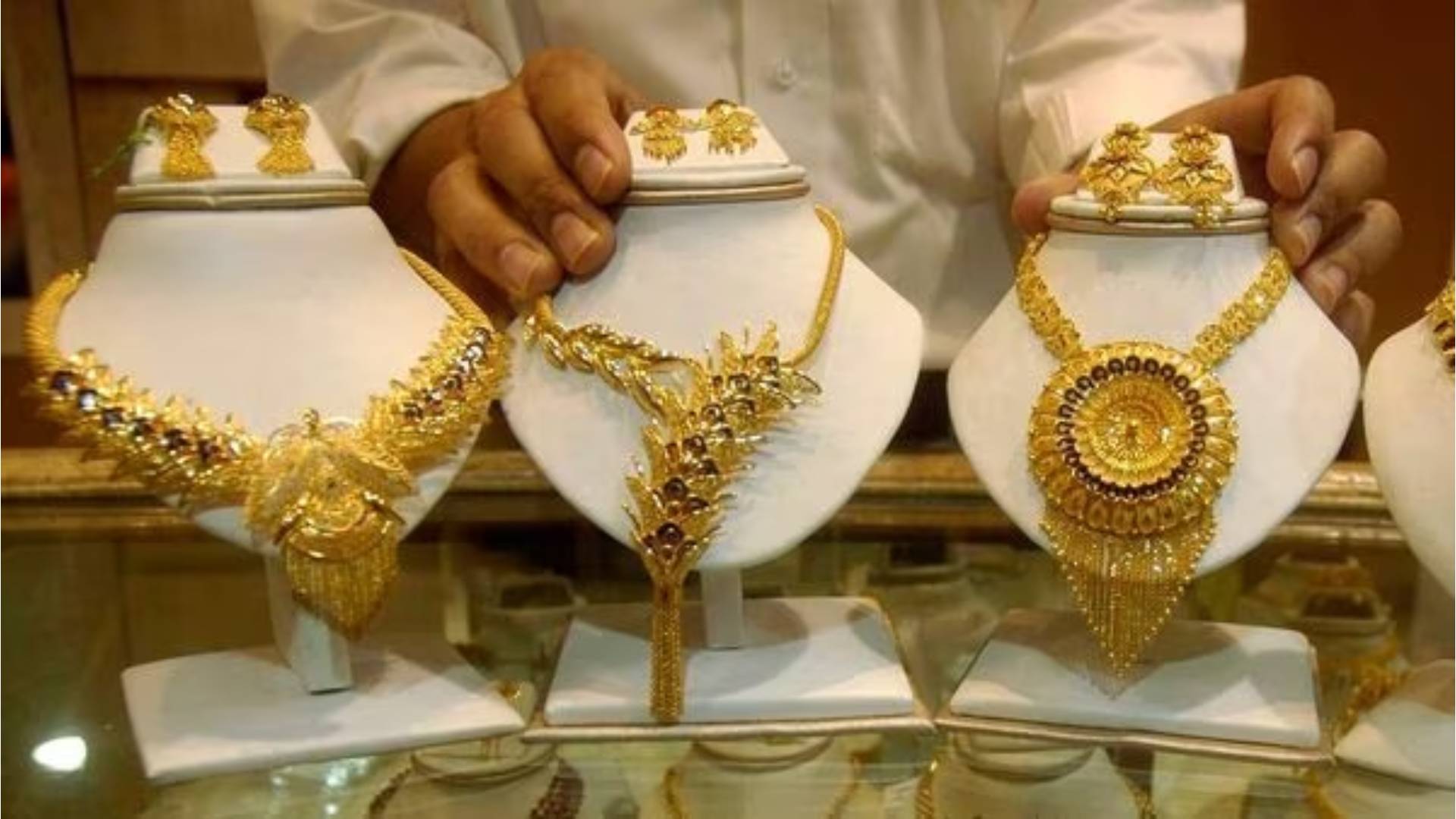 Gold Prices See A Rise Of Rs 100