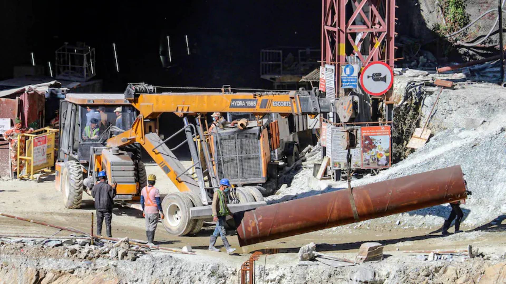 Uttarkashi: Location For Vertical Drilling Identified To Evacuate 41 Trapped Labourers