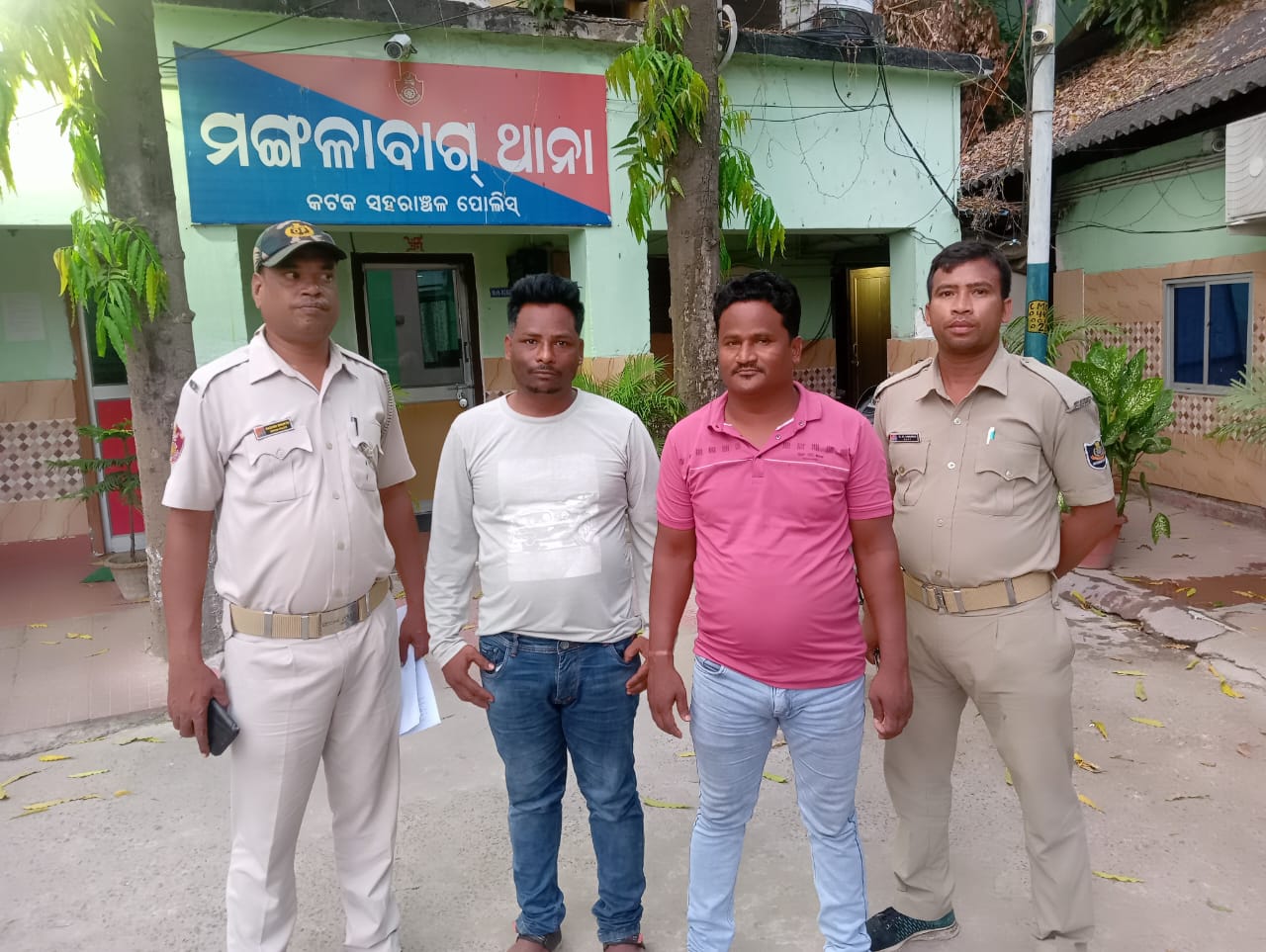 ପୁଣି କଟକ ଏସସିବି ମେଡିକାଲରୁ ଦଲାଲ ଗିରଫ