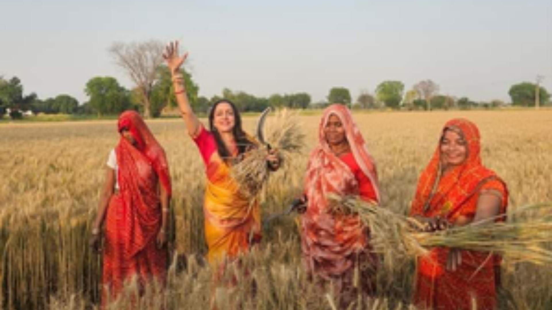 Hema Malini joins women harvesting wheat in Mathura