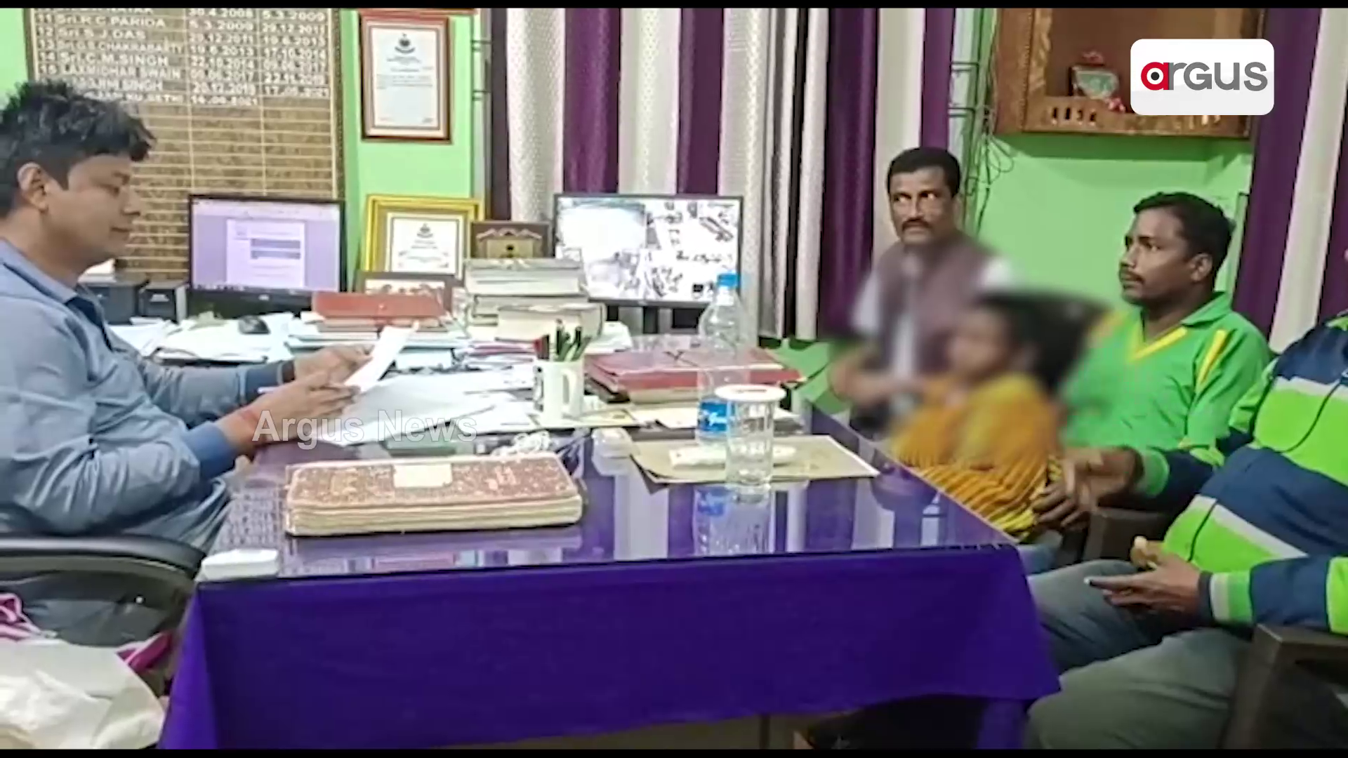 ୬ ବର୍ଷର ପ୍ରଥମ ଶ୍ରେଣୀ ଛାତ୍ରୀକୁ ପ୍ରଧାନ ଶିକ୍ଷକଙ୍କ ନିର୍ଧୁମ ମାଡ଼