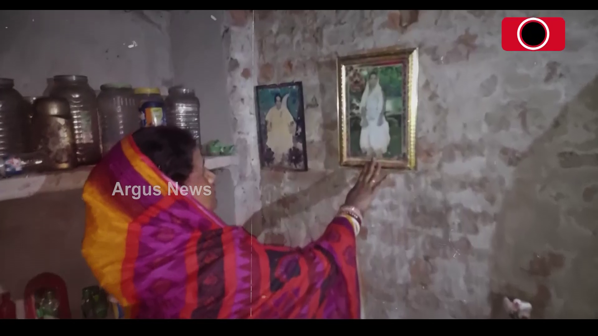 ଧାମନଗରରେ ଭତ୍ତା ବଣ୍ଟନରେ ସାଂଘାତିକ ଅନିୟମିତତା ହଡପ୍ ହେଉଛି ଭତ୍ତା ଟଙ୍କା
