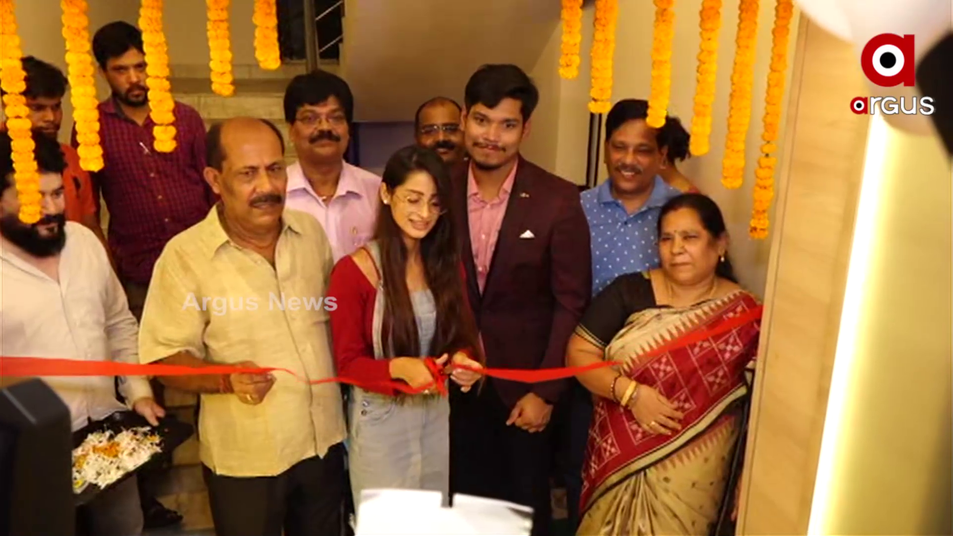 ଇନ୍ଦୋରର ପ୍ରସିଦ୍ଧ ଫନ୍ ଚିକ୍ ଫ୍ରାଏଡ ଚିକେନର ସ୍ୱାଦ ଏବେ ନେଇପାରିବେ ରାଜଧାନୀବାସୀରେ